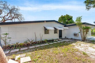 18201 NW 3rd Ave in Miami, FL - Building Photo - Building Photo