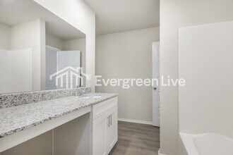 6511 NW Kathleen St in Bentonville, AR - Building Photo - Building Photo