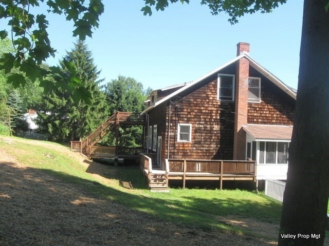 property at 1381 S East St