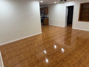 1309 Velma St in Deer Park, TX - Building Photo - Building Photo