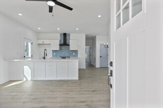 2815 Johnston St in Knoxville, TN - Building Photo - Building Photo