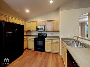 33921 N Barbara Dr in San Tan Valley, AZ - Building Photo - Building Photo
