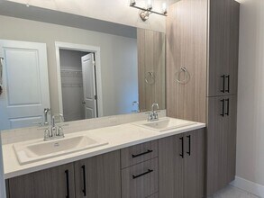 9720 NE 29th Ave in Vancouver, WA - Building Photo - Building Photo