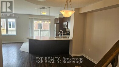 345 Gooding Cres in Milton, ON - Building Photo - Building Photo