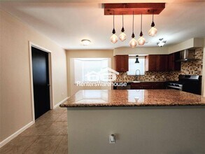 8407 Sharpcrest St in Houston, TX - Building Photo - Building Photo