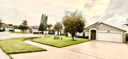 1087 Osborne Ct in Melbourne, FL - Building Photo - Building Photo
