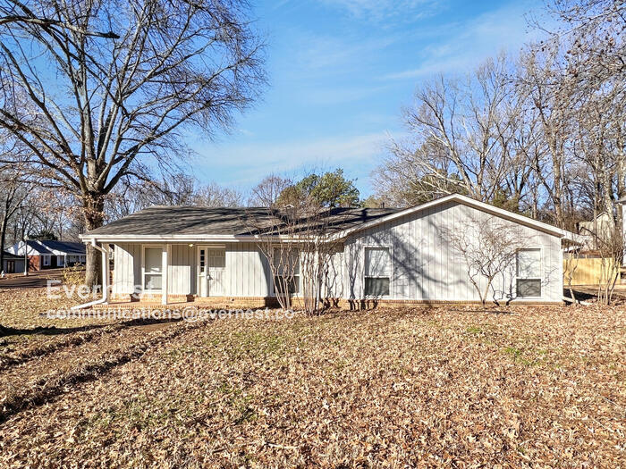 2199 Kingsrow Pkwy in Memphis, TN - Building Photo