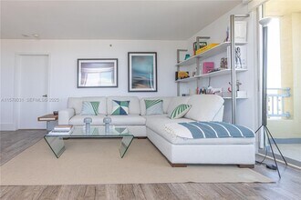 90 Alton Rd in Miami Beach, FL - Building Photo - Building Photo