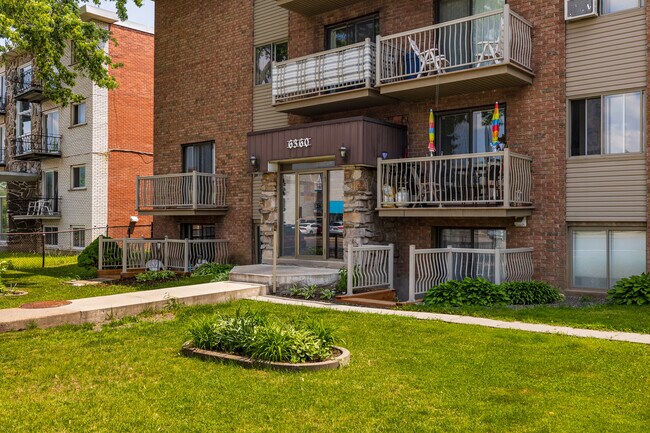 6360 Léger Boul in Montréal, QC - Building Photo - Building Photo