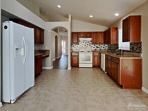 30342 Grymes Dr in Wesley Chapel, FL - Building Photo - Building Photo