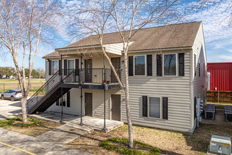 Guidry Row Apartment Homes in Lafayette, LA - Foto de edificio - Building Photo