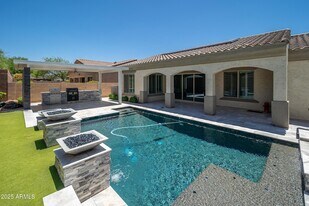9752 W Rowel Rd in Peoria, AZ - Building Photo