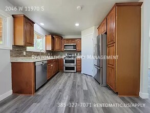 2046 W 11970 S in Riverton, UT - Building Photo - Building Photo