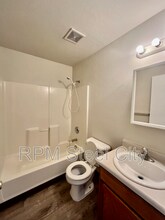 1715 Oakshire Ln in Pueblo, CO - Building Photo - Building Photo