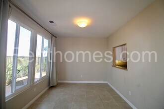 11162 Caminito Rodar in San Diego, CA - Building Photo - Building Photo