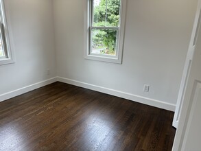 69 Cos Cob Ave in Greenwich, CT - Building Photo - Building Photo
