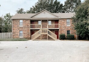 1809 Windover Pl SW in Decatur, AL - Building Photo