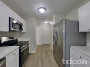 2301 Harvest Moon Dr in Greenwood, IN - Building Photo - Building Photo