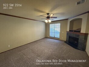 922 SW 35th St in Moore, OK - Building Photo - Building Photo