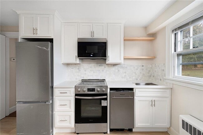 118 Ruggles Ave in Newport, RI - Building Photo - Building Photo