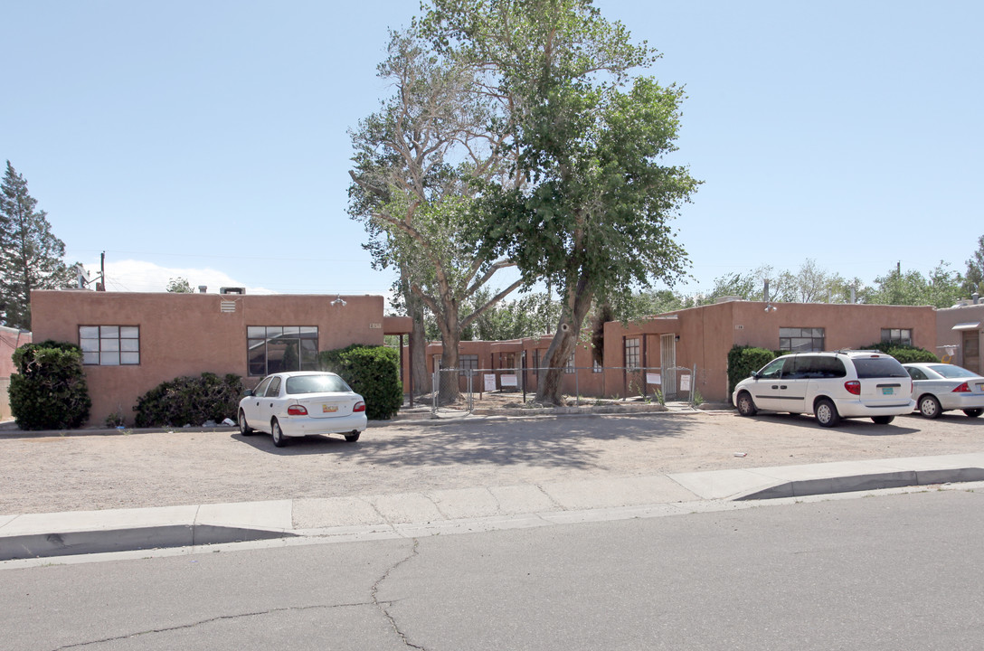 236-240 San Pablo St NE in Albuquerque, NM - Building Photo