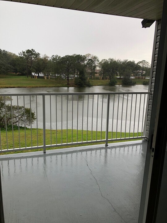 2508 Grassy Point Dr, Unit 206 in Lake Mary, FL - Building Photo
