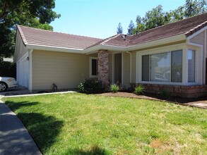 550 Shanghai Bend Rd in Yuba City, CA - Building Photo - Building Photo