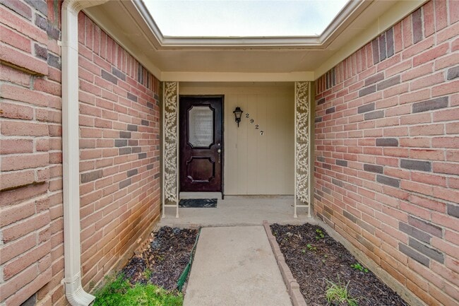 property at 2927 Great Lakes Ave