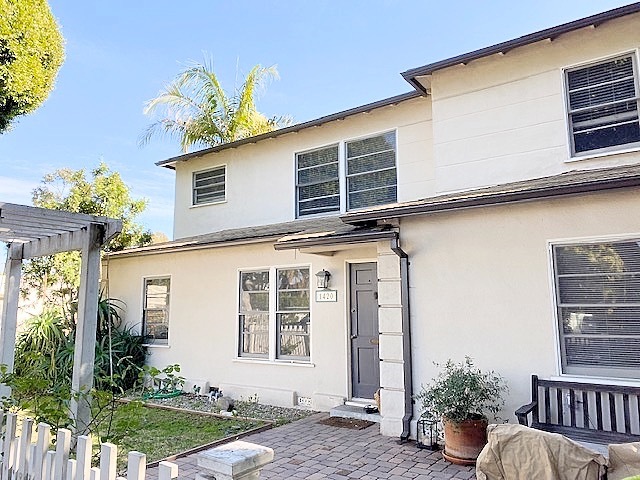 1420-1426 1/2 Maple St in Santa Monica, CA - Building Photo