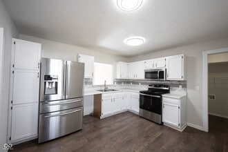 1817 Austin Rd in Kokomo, IN - Foto de edificio - Building Photo