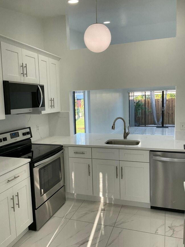 10212 Boca Bend E in Boca Raton, FL - Building Photo - Building Photo