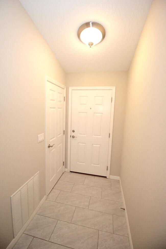 11 Wellwood Ln in Palm Coast, FL - Building Photo - Building Photo