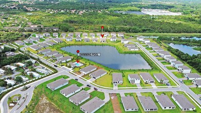 5929 SE Sky Blue Cir in Stuart, FL - Building Photo - Building Photo