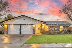 1710 Sunset St in Killeen, TX - Building Photo