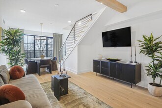 346 Peters St SW in Atlanta, GA - Building Photo - Building Photo
