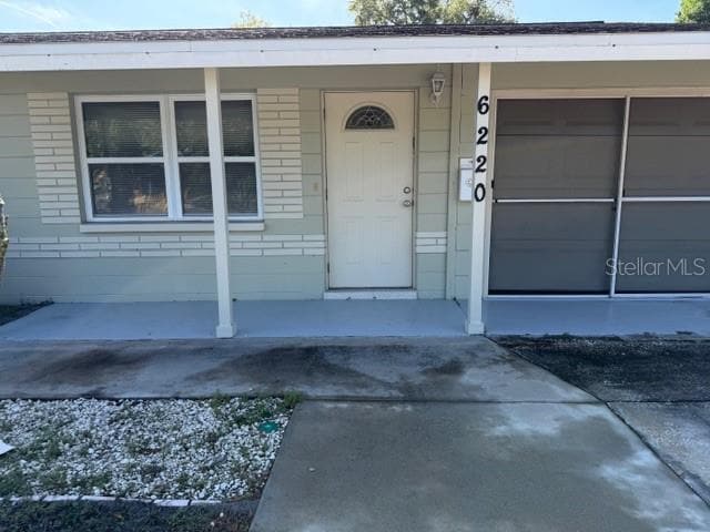 6220 5th Ave S in St. Petersburg, FL - Building Photo - Building Photo