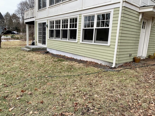 36 Wood St in Concord, MA - Building Photo - Building Photo