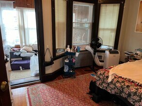 195 College Ave, Unit 2 in Somerville, MA - Building Photo - Building Photo