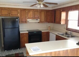 71 Sweetbriar Ln in Spartanburg, SC - Building Photo - Building Photo