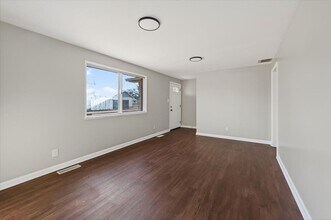 1801 W Morris St in Indianapolis, IN - Building Photo - Building Photo