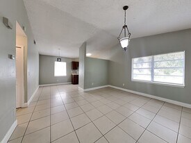 907 19th St in Orlando, FL - Building Photo