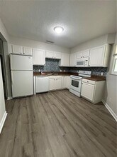 7006 Midnight Pass Rd in Siesta Key, FL - Building Photo - Building Photo