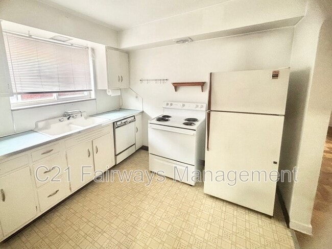 306.5 Lenox Ave in Forest Hills, PA - Building Photo - Building Photo