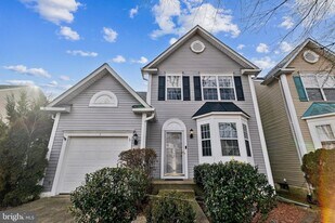 9 Sharon Ln in Stafford, VA - Building Photo