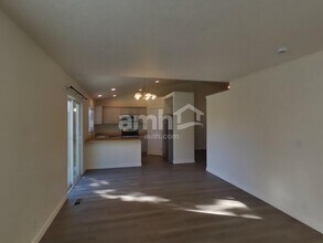 495 E Whitbeck St in Kuna, ID - Building Photo - Building Photo