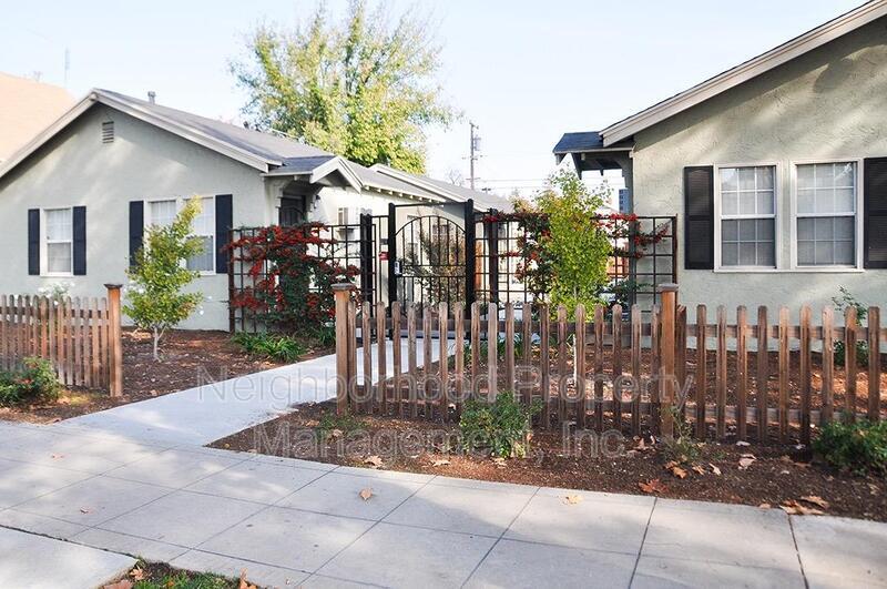 242 N Glenn Ave in Fresno, CA - Building Photo