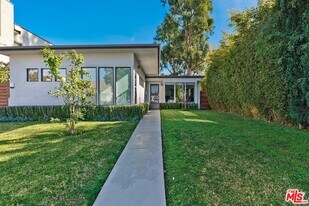 1610 S Hayworth Ave in Los Angeles, CA - Building Photo