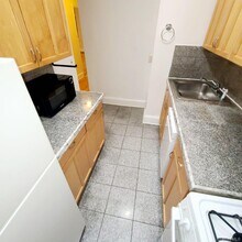 72-38 Yellowstone Blvd in Queens, NY - Building Photo - Building Photo