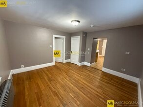 184 Gladstone St, Unit Gladstone St in Boston, MA - Building Photo - Building Photo