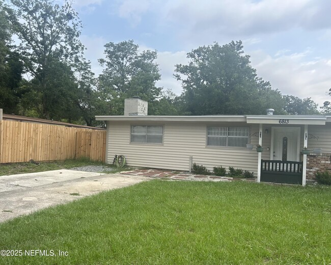 6813 Gaillardia Rd S in Jacksonville, FL - Building Photo - Building Photo